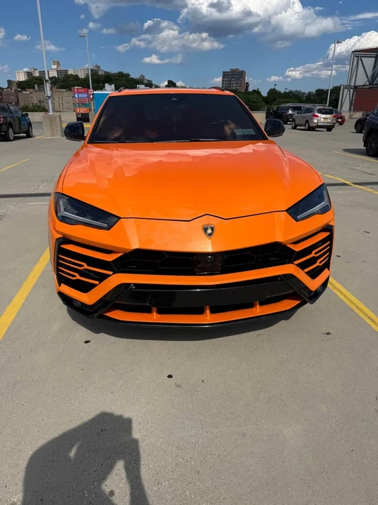 2021 Lamborghini Urus - Image 2 of 5