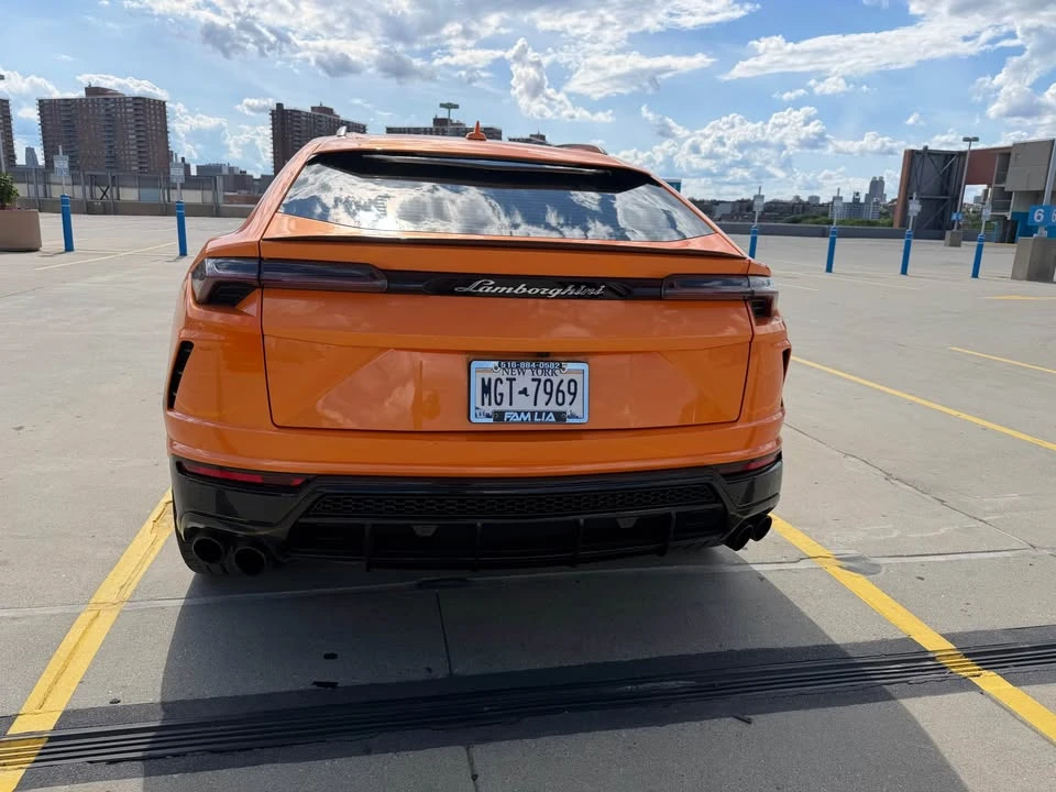 2021 Lamborghini Urus - Image 4 of 5