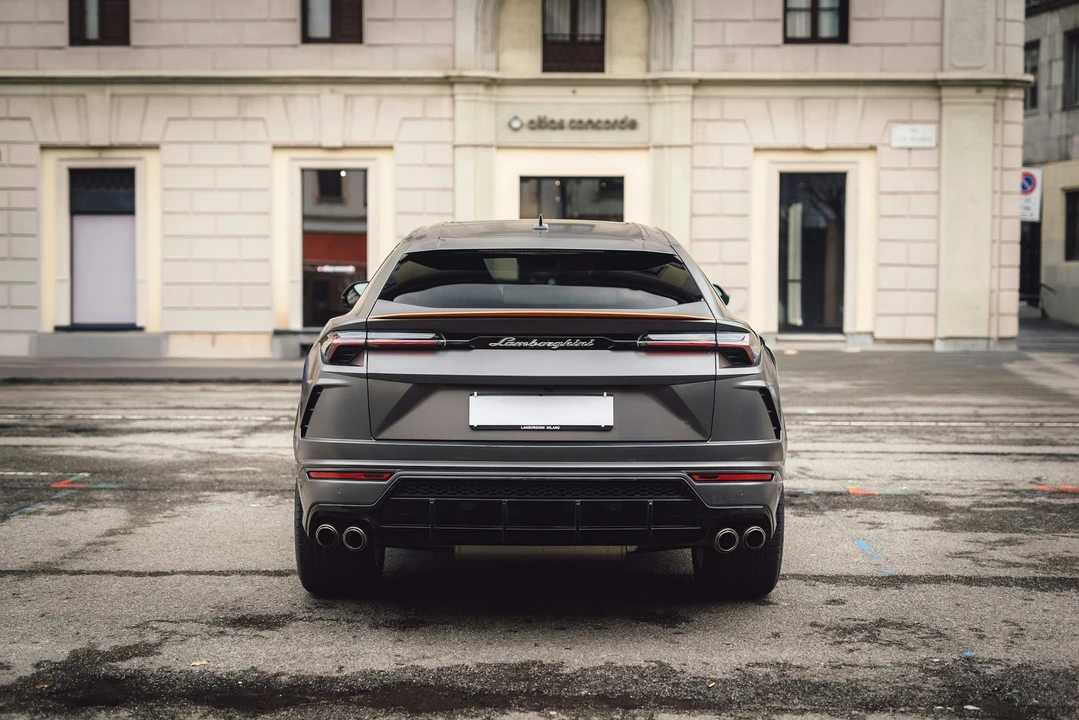 2021 Lamborghini Urus - Image 14 of 21