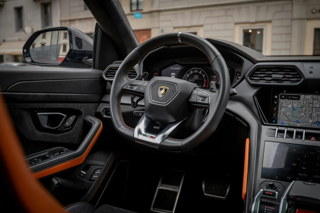 2021 Lamborghini Urus - Image 4 of 21