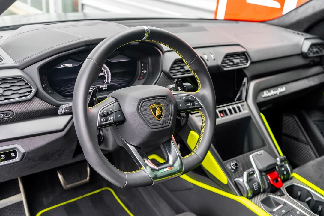 2021 Lamborghini Urus - Image 15 of 31