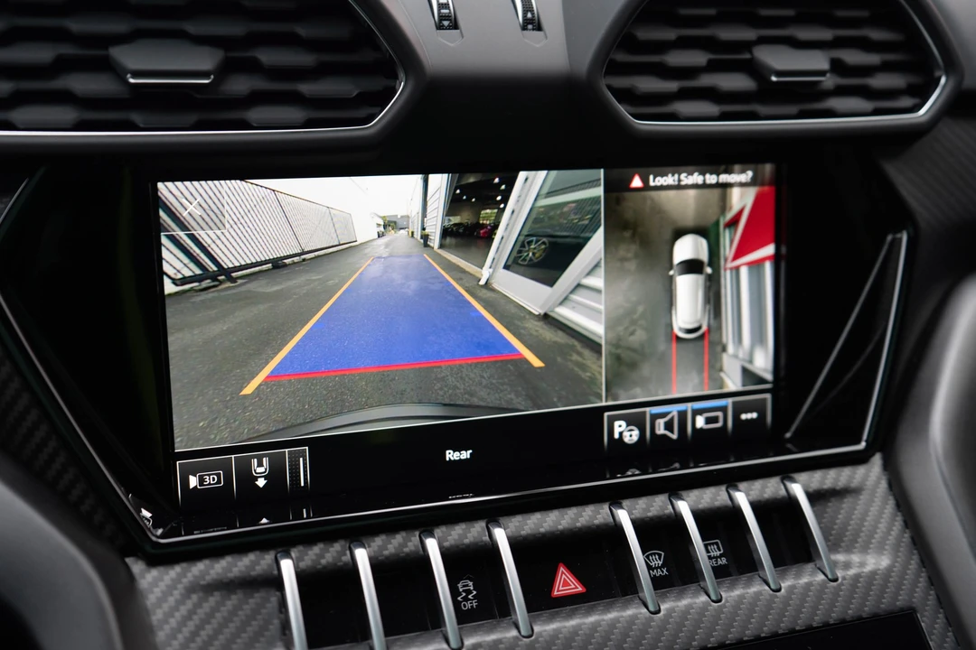 2021 Lamborghini Urus - Image 27 of 31