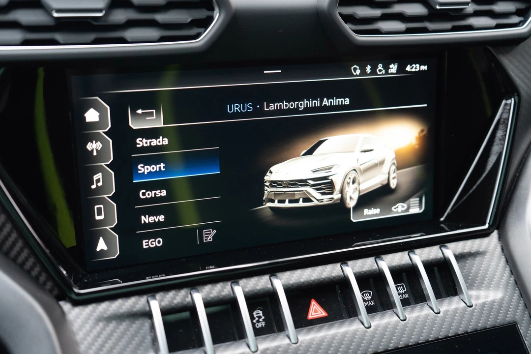 2021 Lamborghini Urus - Image 26 of 31