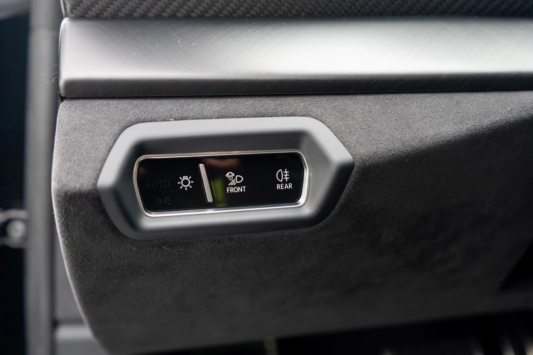 2021 Lamborghini Urus - Image 18 of 31