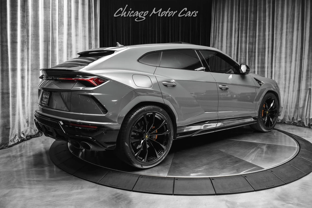 2021 Lamborghini Urus - Image 5 of 31