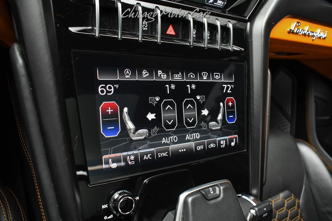 2021 Lamborghini Urus - Image 16 of 31