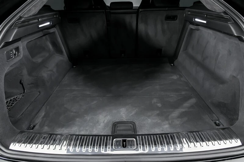 2021 Lamborghini Urus - Image 16 of 21