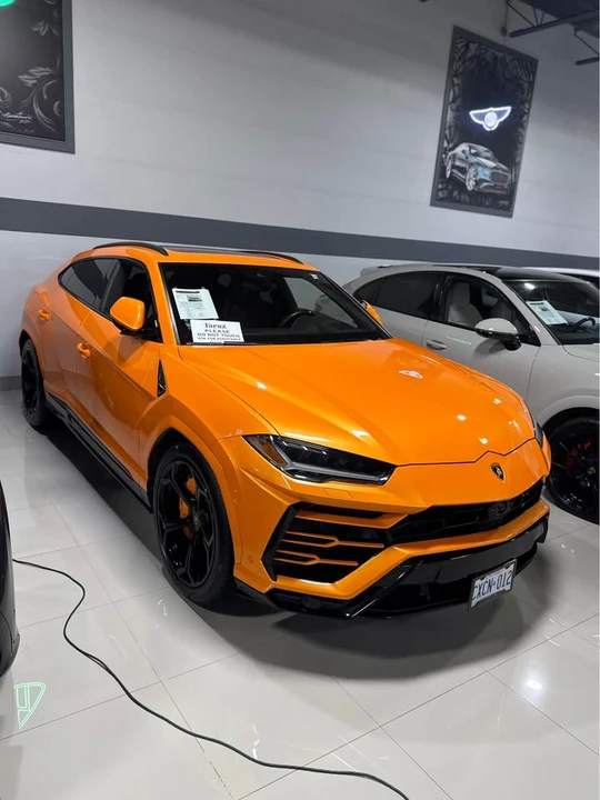 2021 Lamborghini Urus - Image 2 of 8