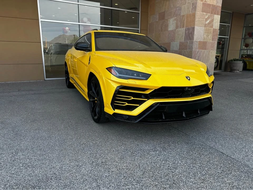 2021 Lamborghini Urus - Image 2 of 12