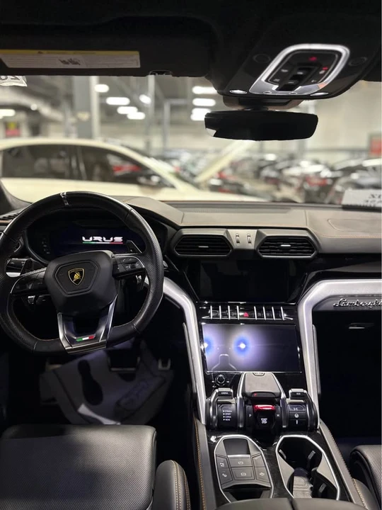 2021 Lamborghini Urus - Image 4 of 8
