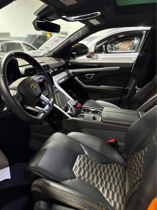 2021 Lamborghini Urus - Image 3 of 8