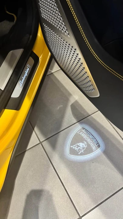 2021 Lamborghini Urus - Image 5 of 8