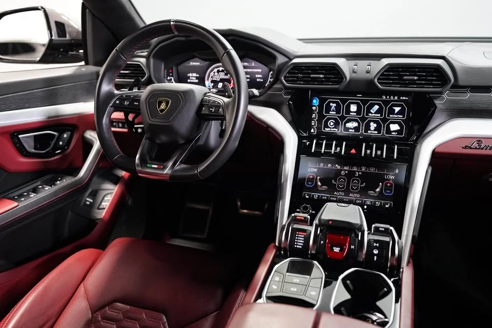 2021 Lamborghini Urus - Image 13 of 18