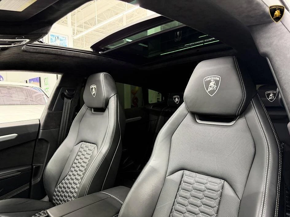 2021 Lamborghini Urus - Image 12 of 20