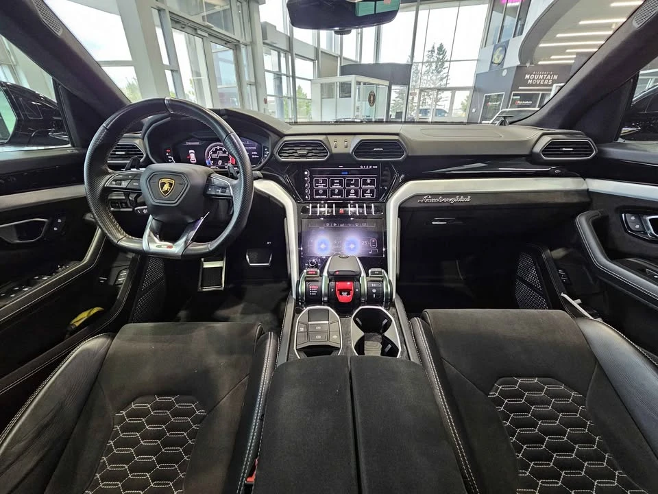2021 Lamborghini Urus - Image 12 of 15