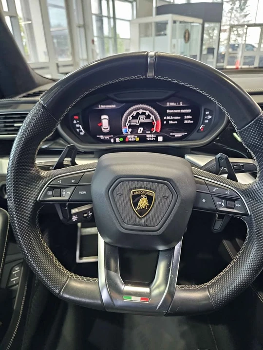 2021 Lamborghini Urus - Image 14 of 15