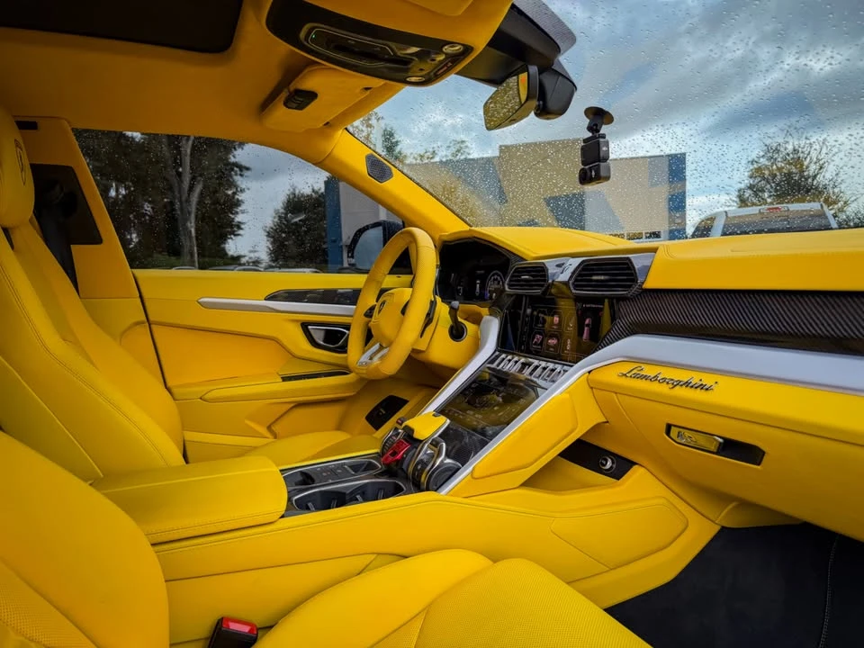 2021 Lamborghini Urus - Image 7 of 15
