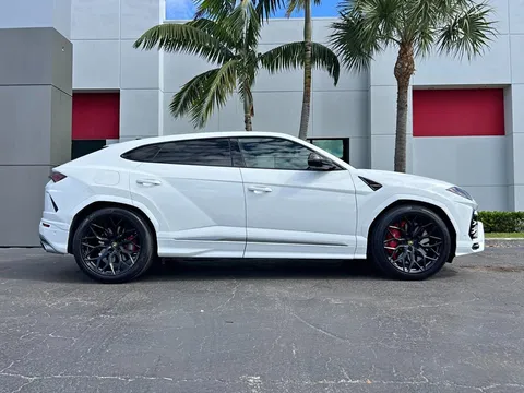2021 Lamborghini Urus