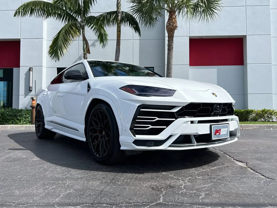 2021 Lamborghini Urus - Image 3 of 15