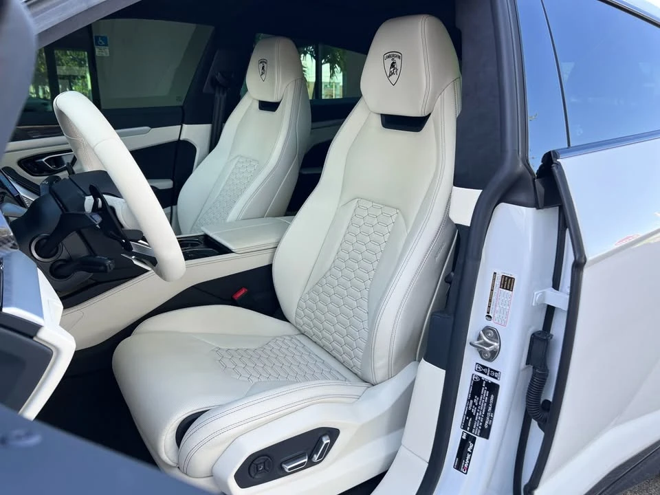 2021 Lamborghini Urus - Image 8 of 16