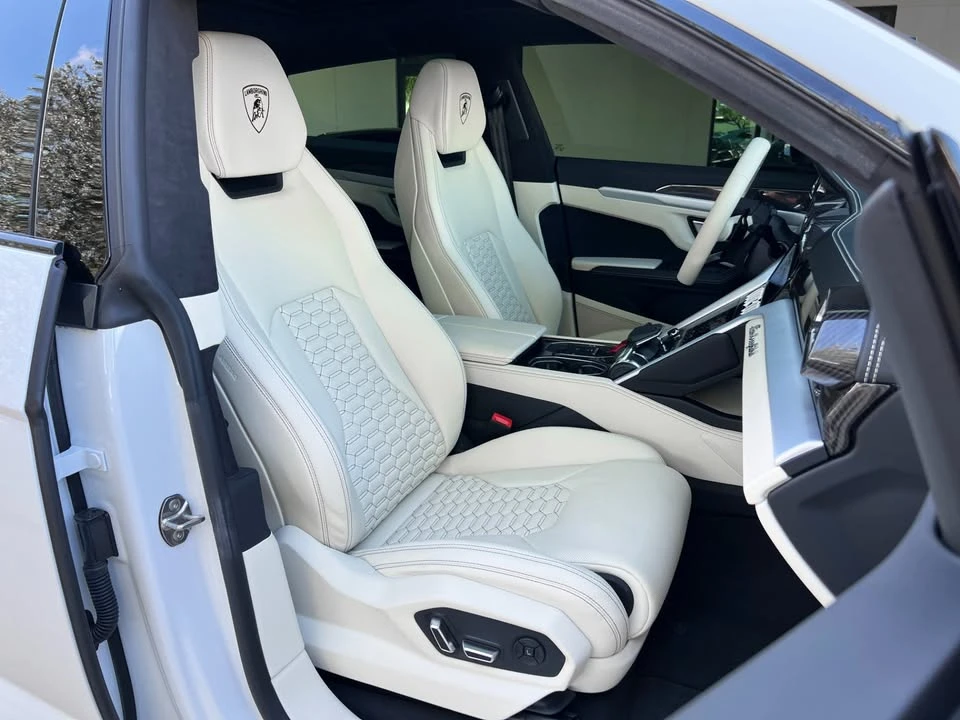 2021 Lamborghini Urus - Image 13 of 16
