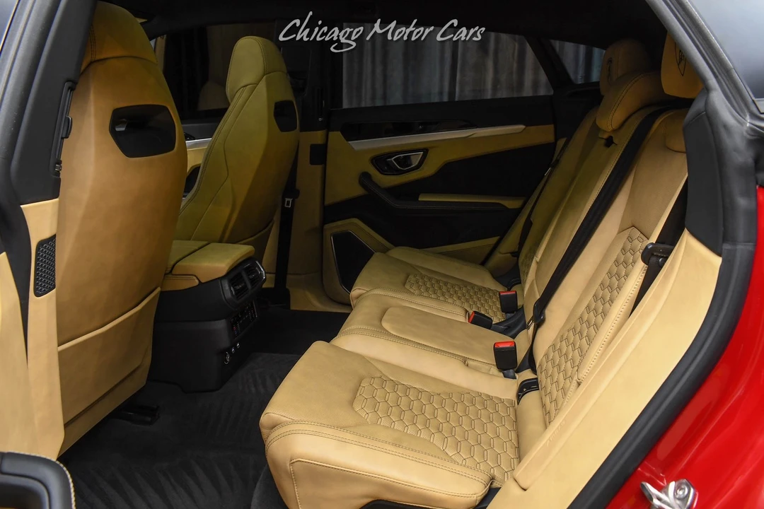2021 Lamborghini Urus - Image 28 of 31