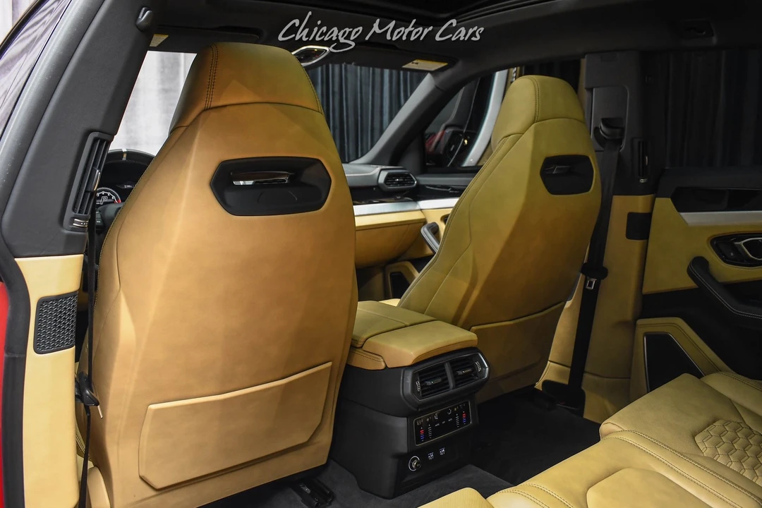 2021 Lamborghini Urus - Image 26 of 31