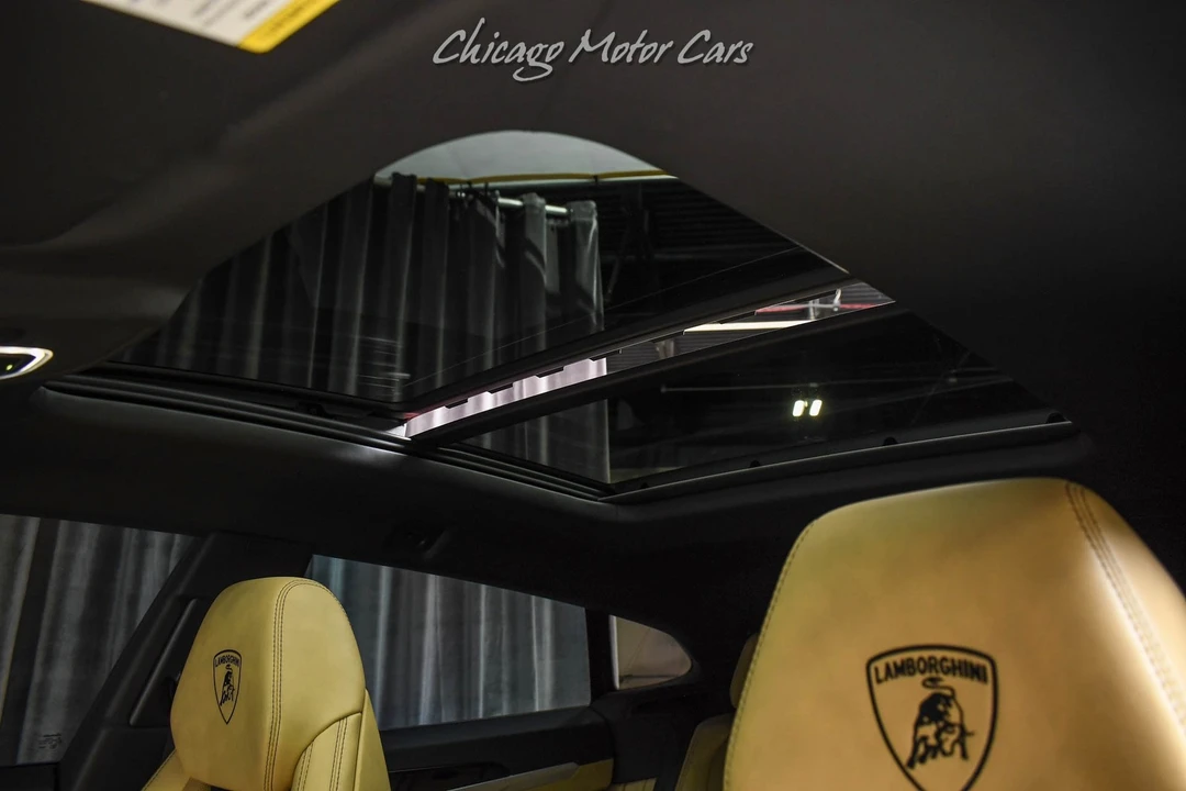 2021 Lamborghini Urus - Image 19 of 31