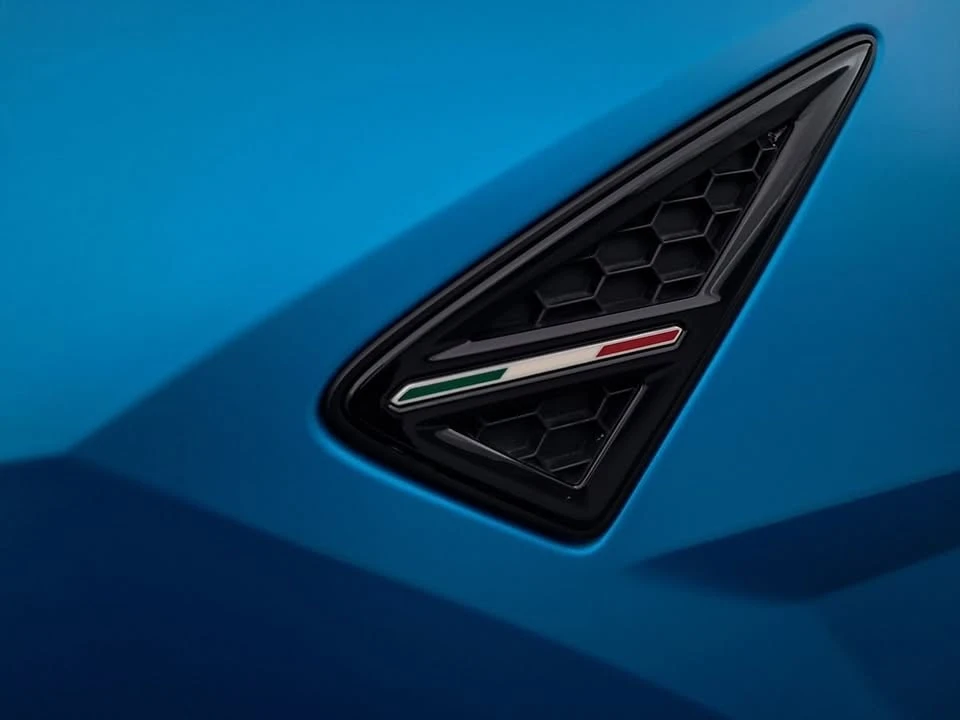 2021 Lamborghini Urus - Image 7 of 20