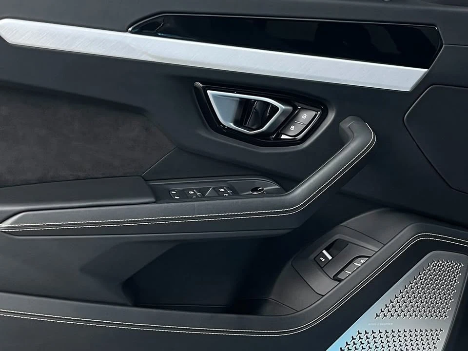 2021 Lamborghini Urus - Image 19 of 20