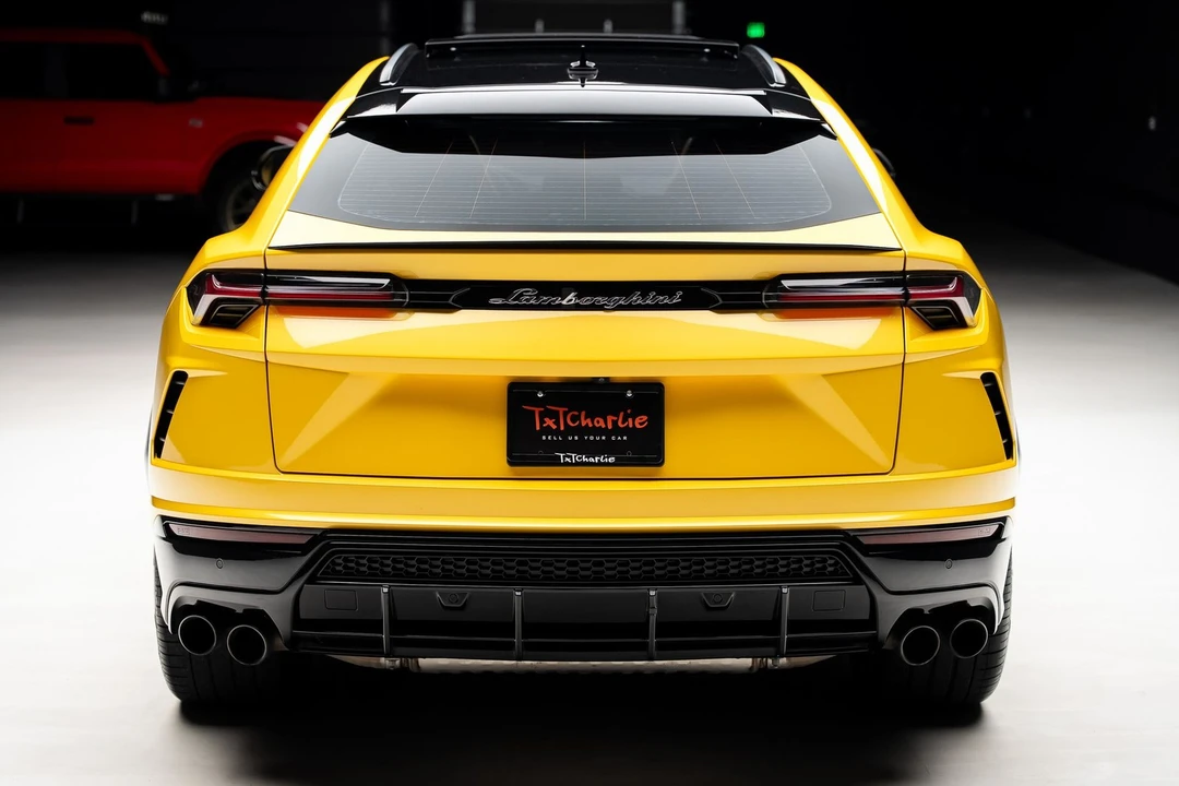 2021 Lamborghini Urus - Image 26 of 31