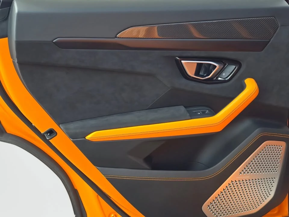 2021 Lamborghini Urus - Image 15 of 15