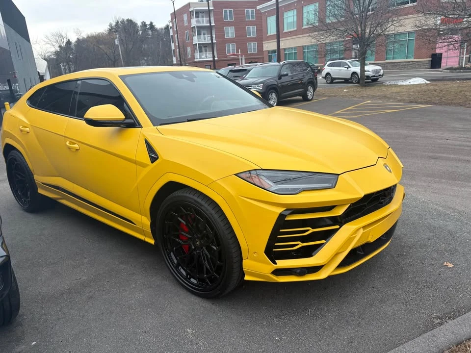 2021 Lamborghini Urus - Image 3 of 7
