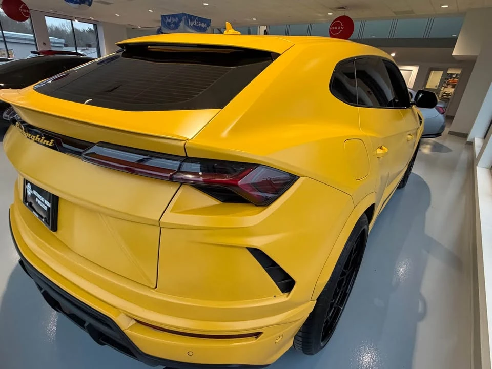 2021 Lamborghini Urus - Image 6 of 9