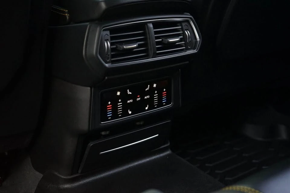 2021 Lamborghini Urus - Image 16 of 20
