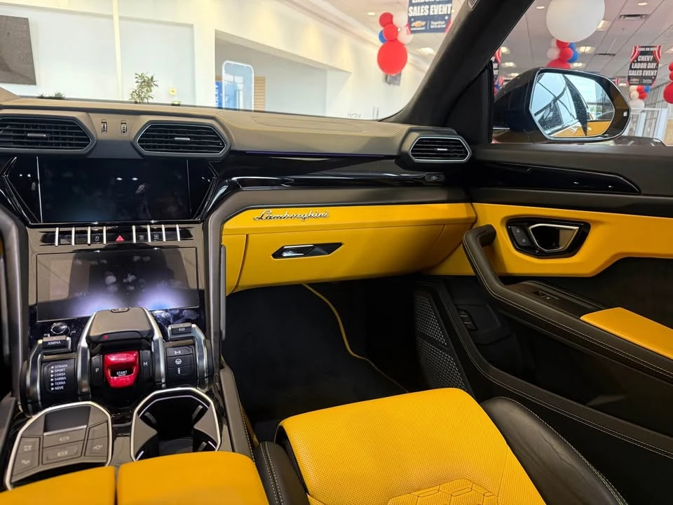 2021 Lamborghini Urus - Image 12 of 15