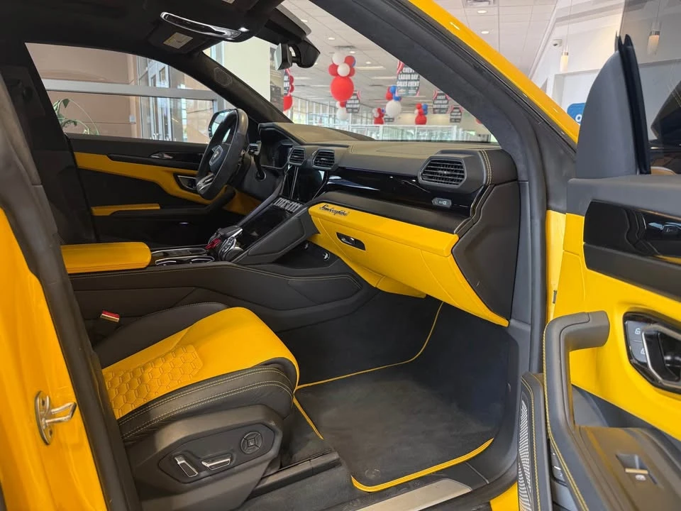 2021 Lamborghini Urus - Image 7 of 15