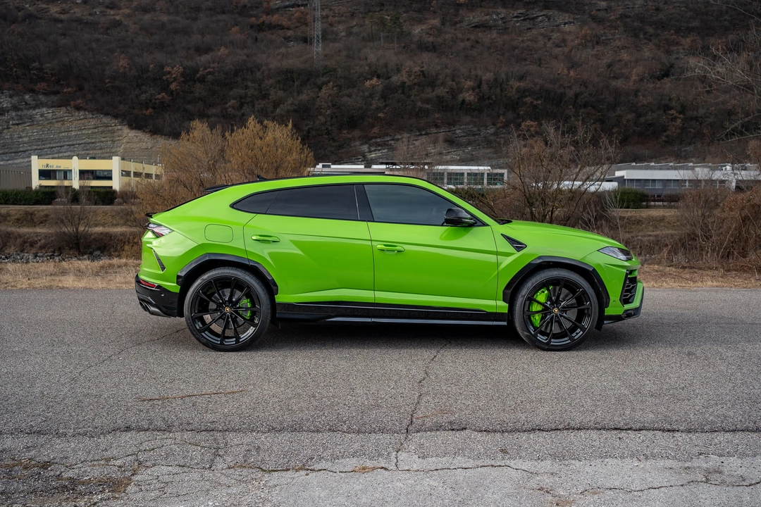 2021 Lamborghini Urus - Image 4 of 31