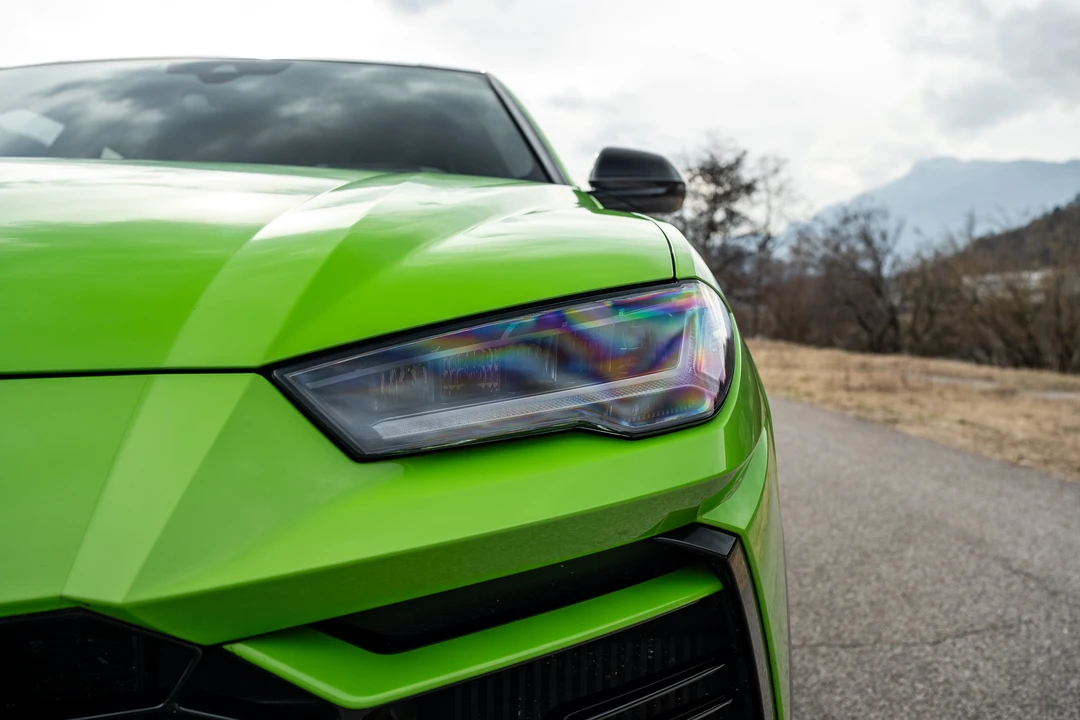 2021 Lamborghini Urus - Image 14 of 31