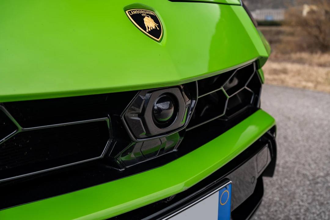2021 Lamborghini Urus - Image 16 of 31