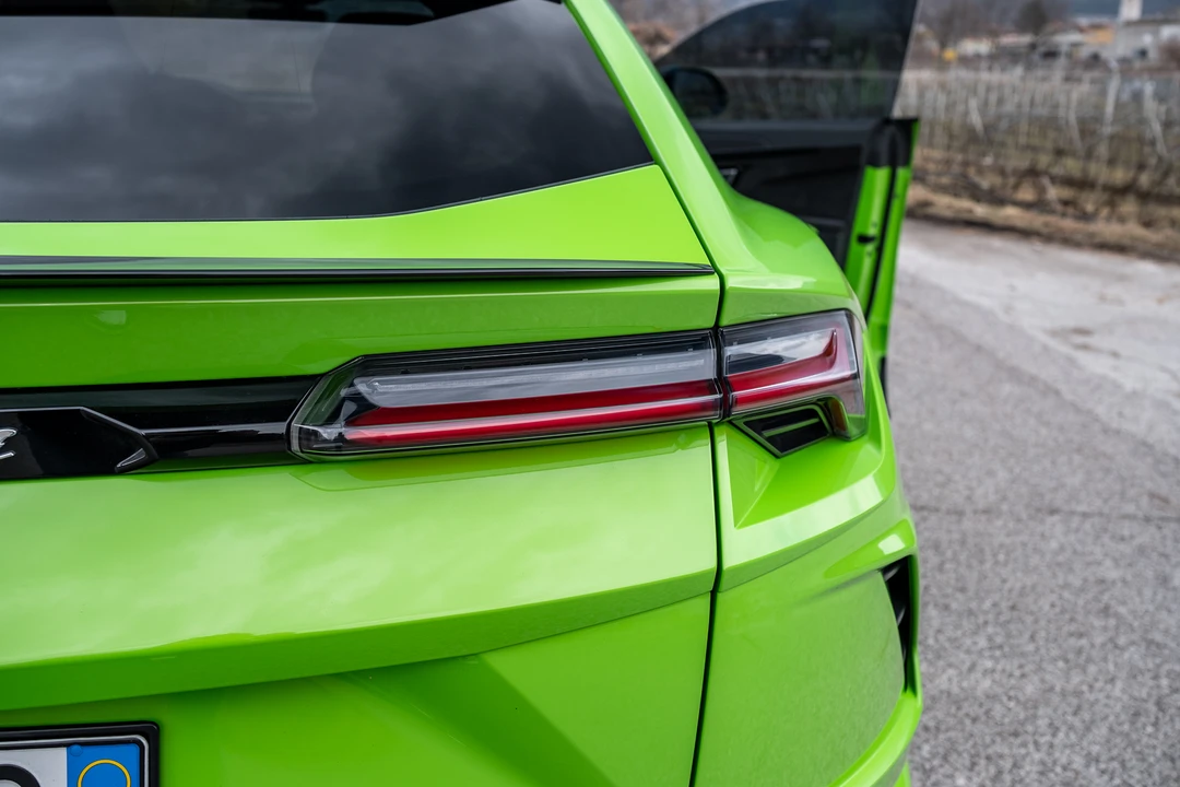 2021 Lamborghini Urus - Image 23 of 31