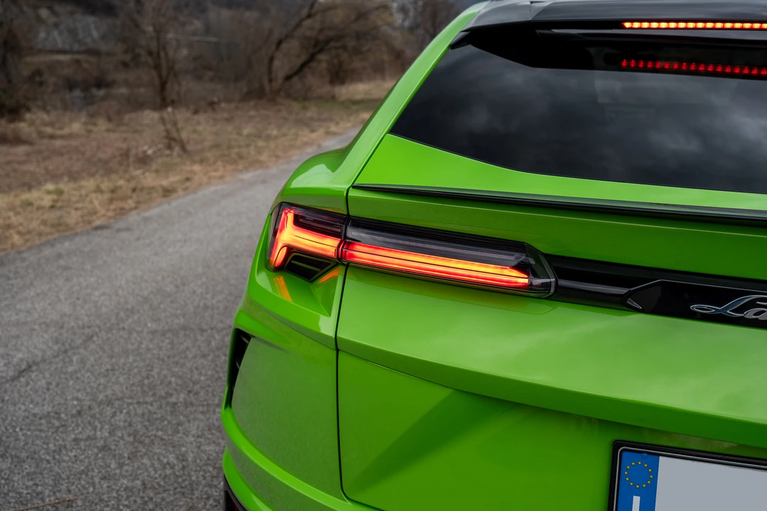 2021 Lamborghini Urus - Image 29 of 31