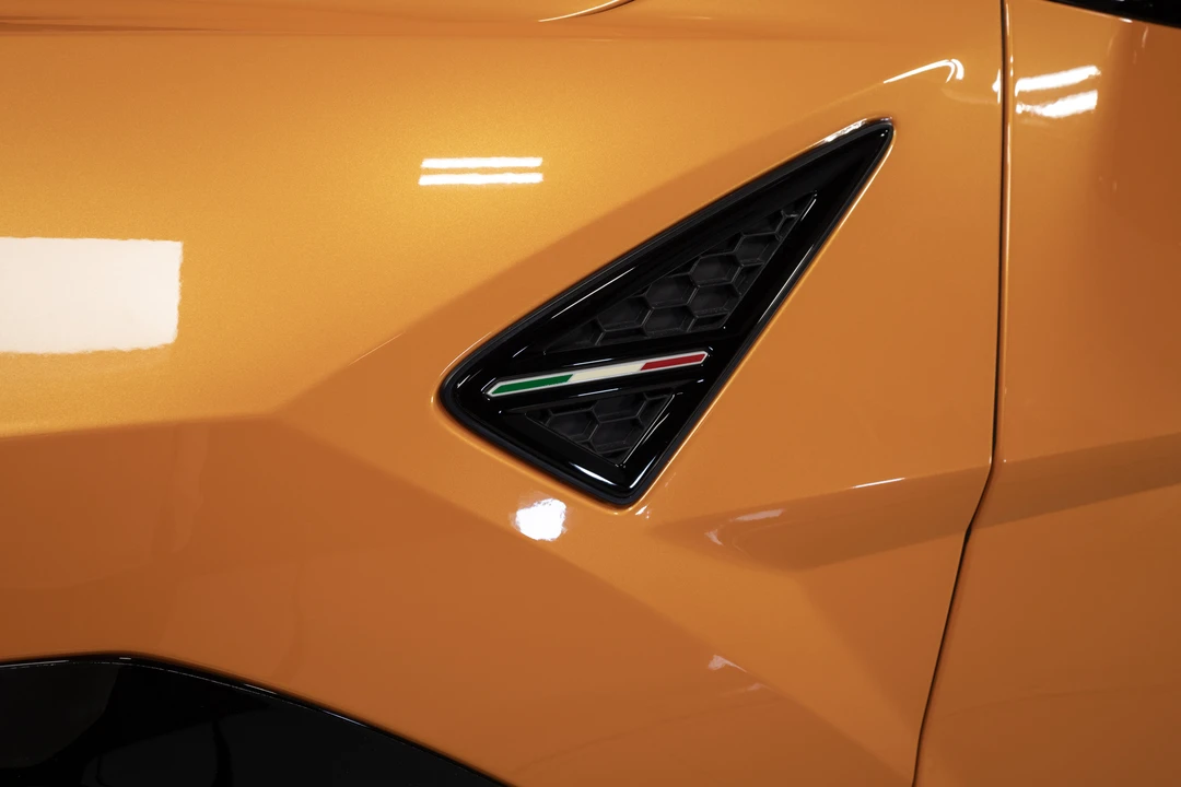 2021 Lamborghini Urus - Image 24 of 31
