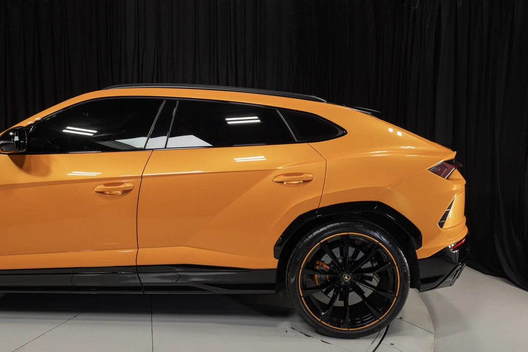 2021 Lamborghini Urus - Image 27 of 31