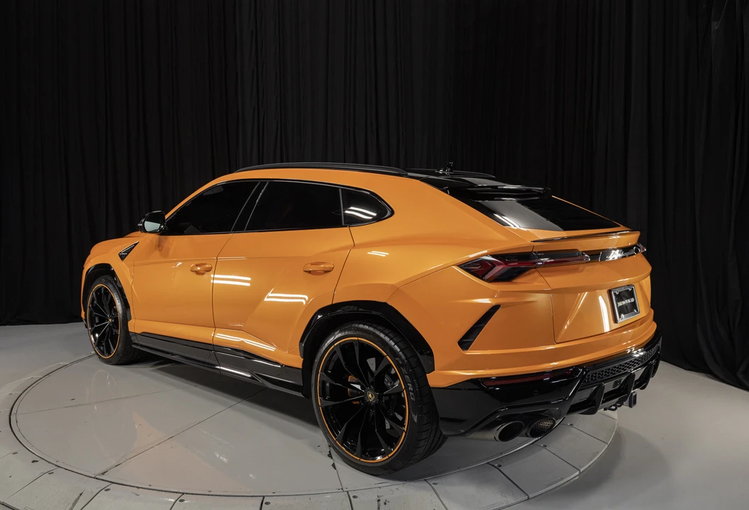 2021 Lamborghini Urus - Image 8 of 31