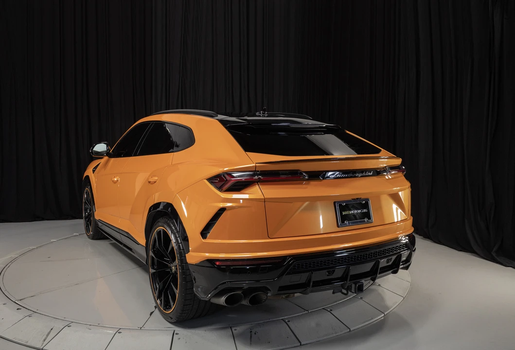 2021 Lamborghini Urus - Image 10 of 31