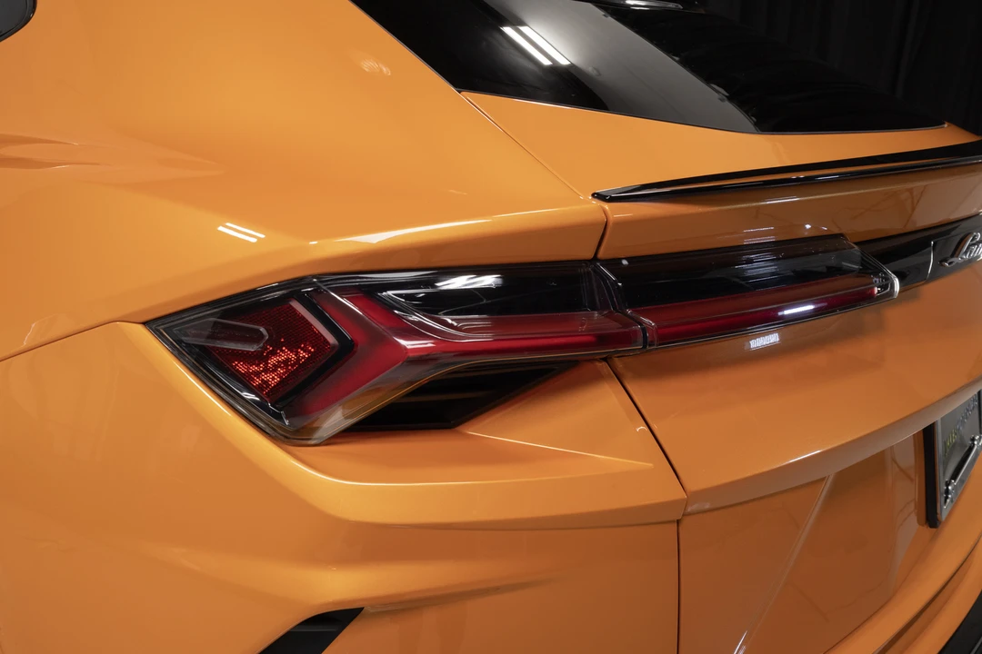 2021 Lamborghini Urus - Image 28 of 31