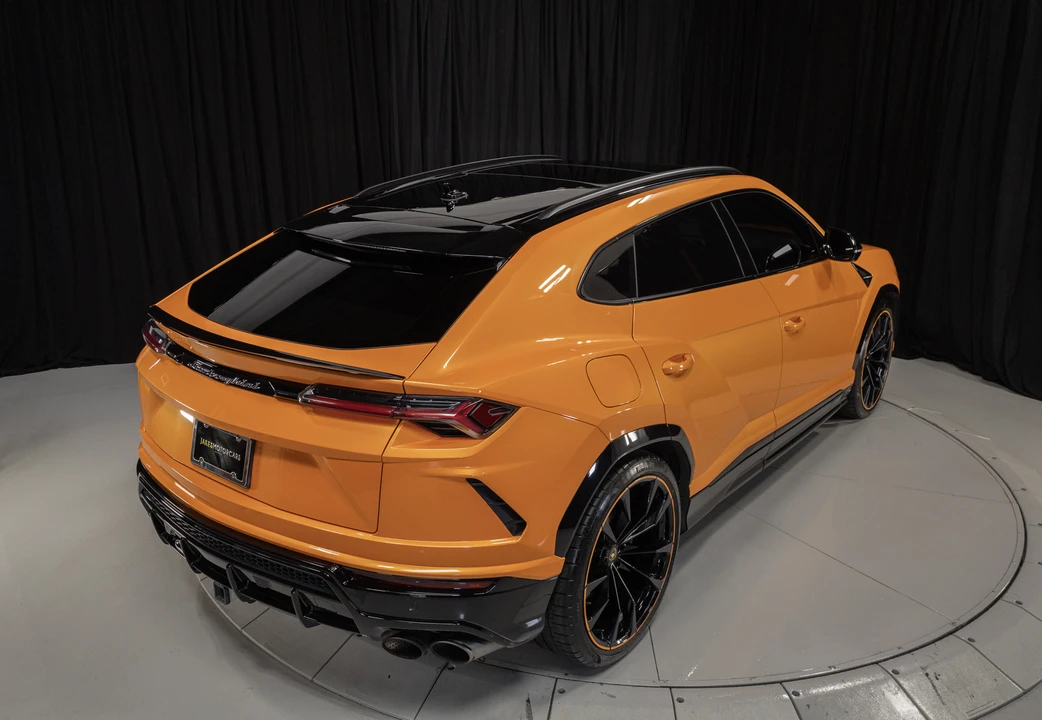 2021 Lamborghini Urus - Image 13 of 31
