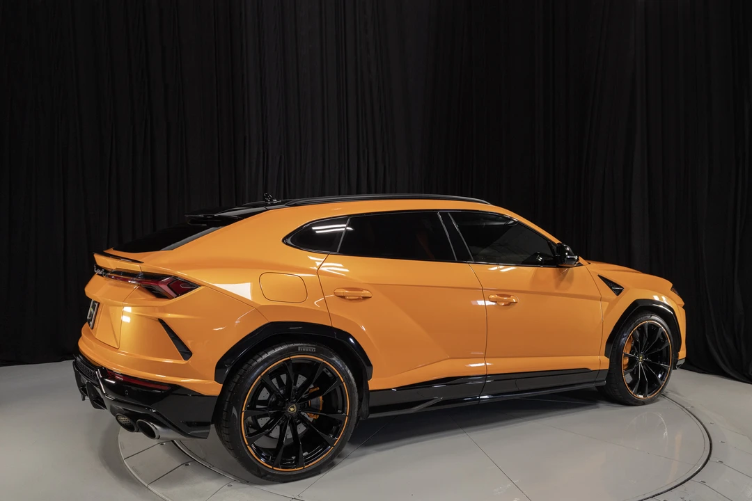 2021 Lamborghini Urus - Image 15 of 31