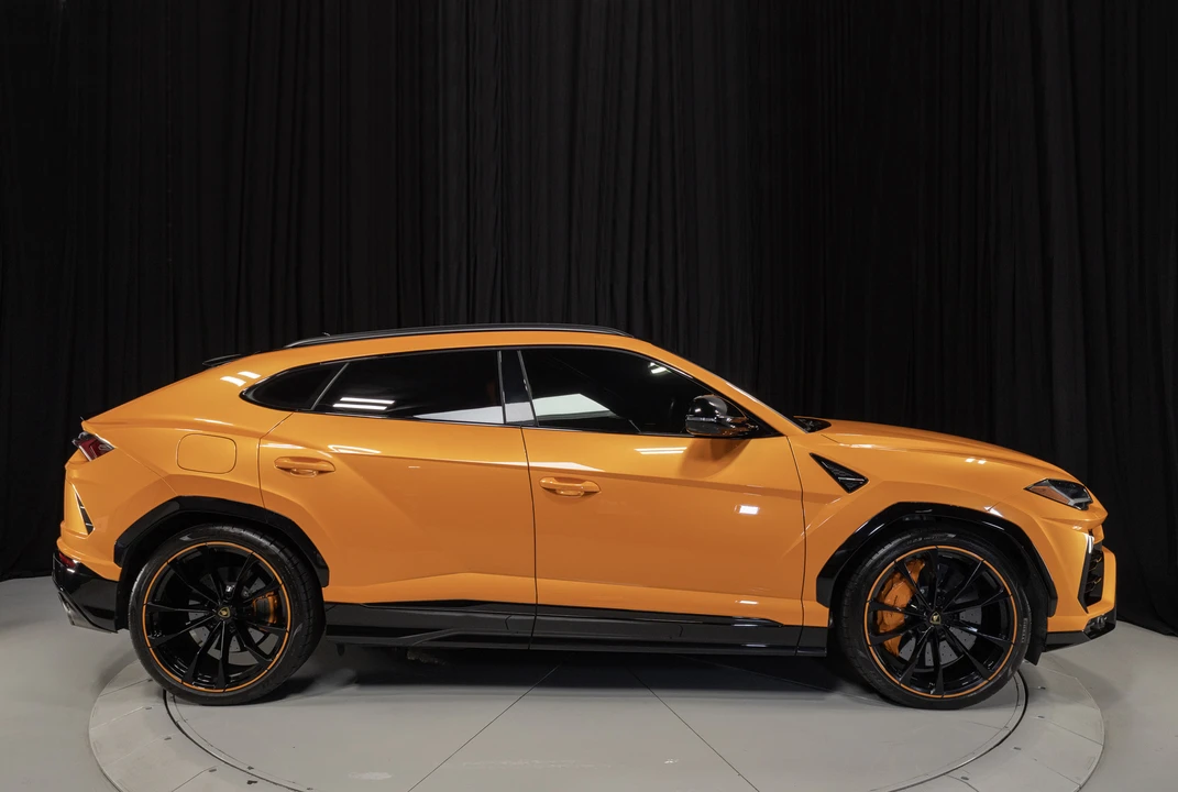 2021 Lamborghini Urus - Image 16 of 31